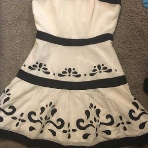 Dress- s- forever 21- strapless